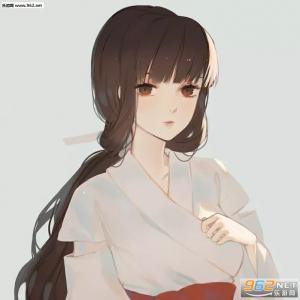李**
